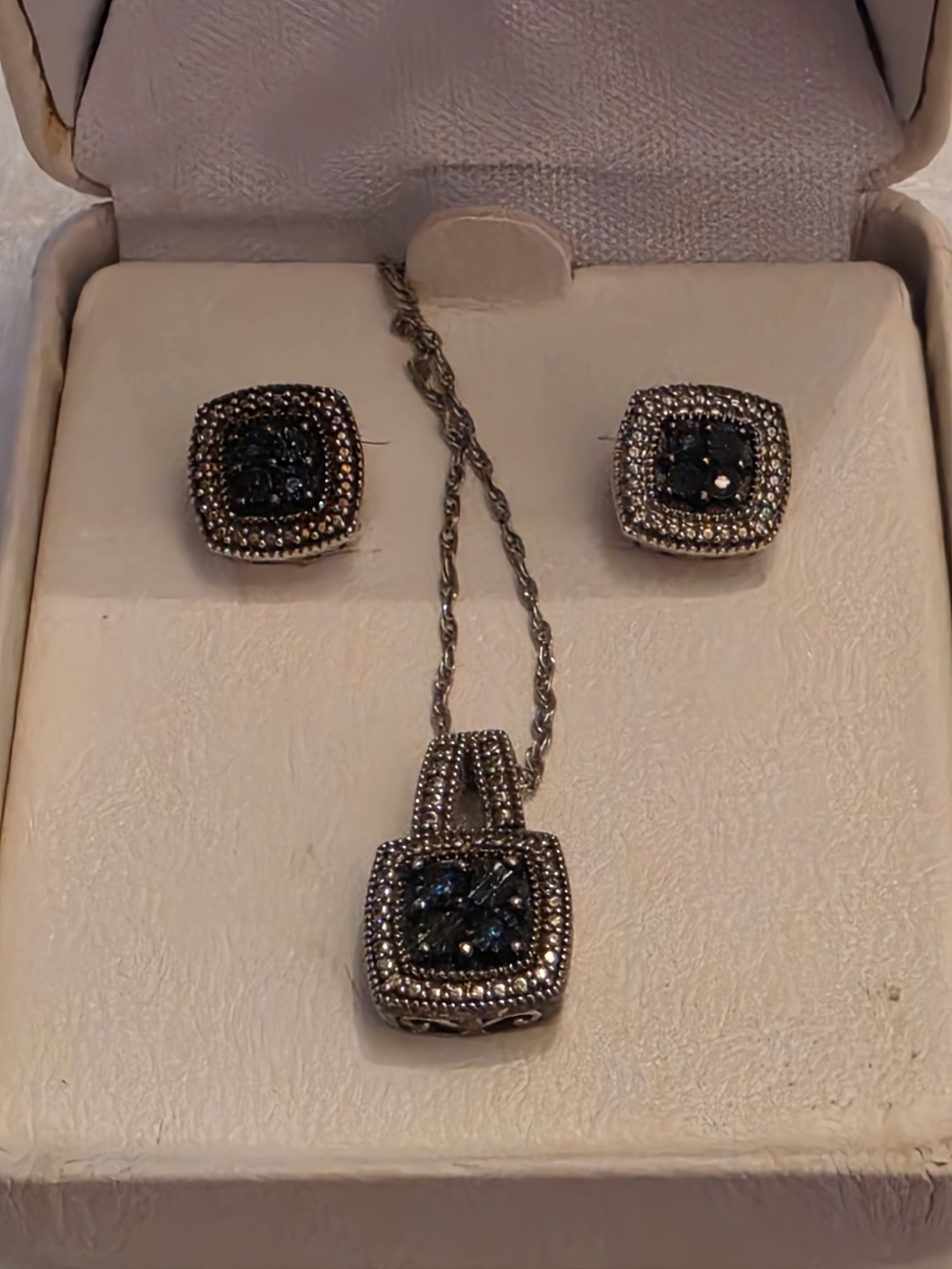 Sterling Silver Black Stone Pendant & Stud Earrings Set